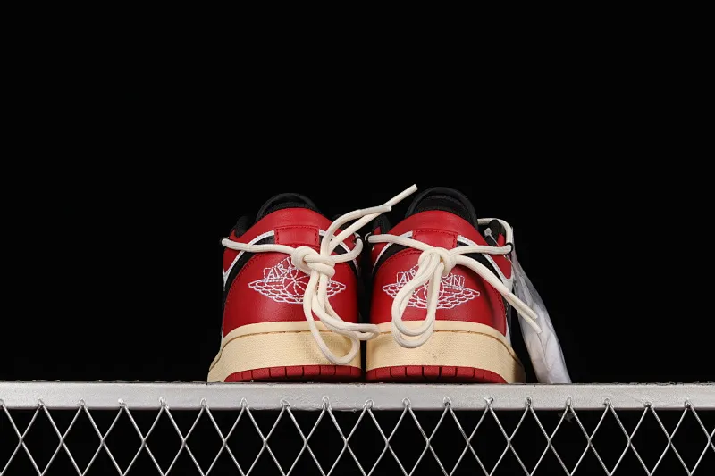 All categories Air Jordan Jordan series basketball shoes Air Jordan 1 Low Z version Air Jordan 1 Low AJ1 Joe 1 customized version Chicago color matching deconstruction Sports culture basketball shoes 553560-612